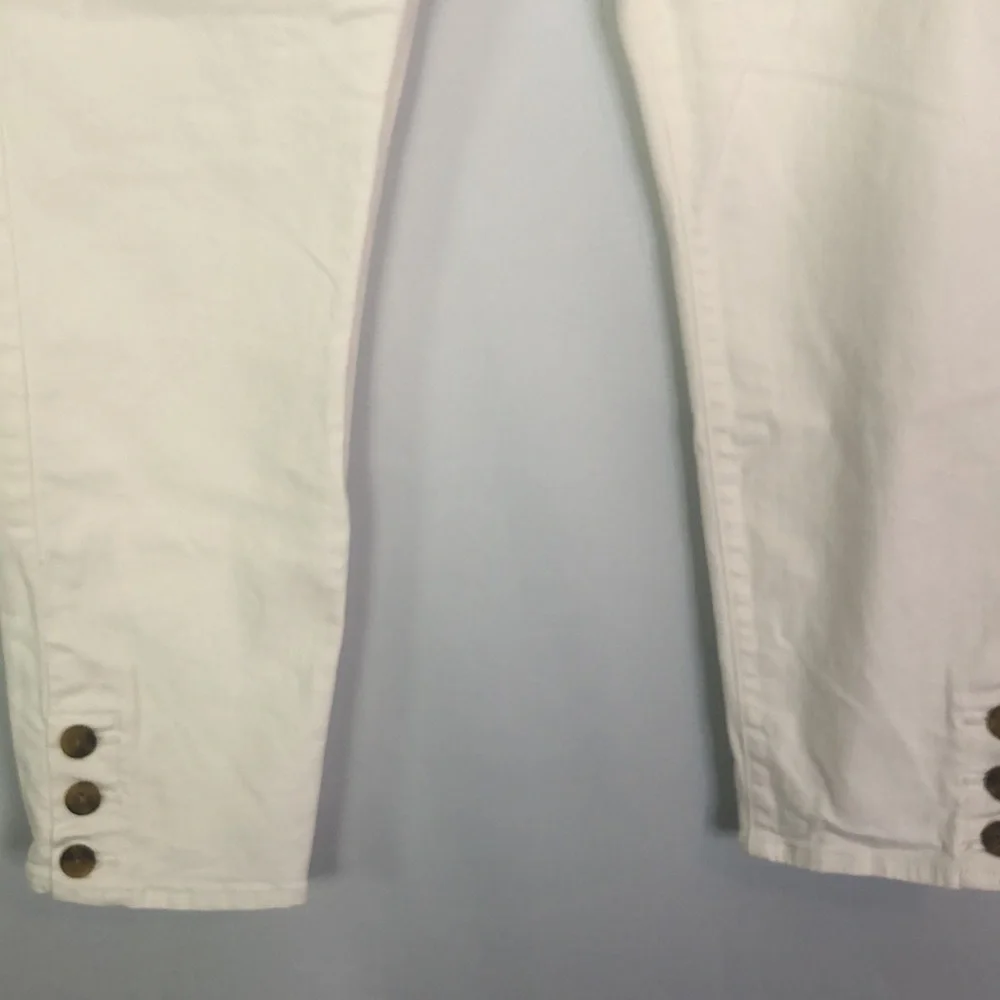 LOFT Made and Loved Modern Slim Pockets White Jean Size 32/14